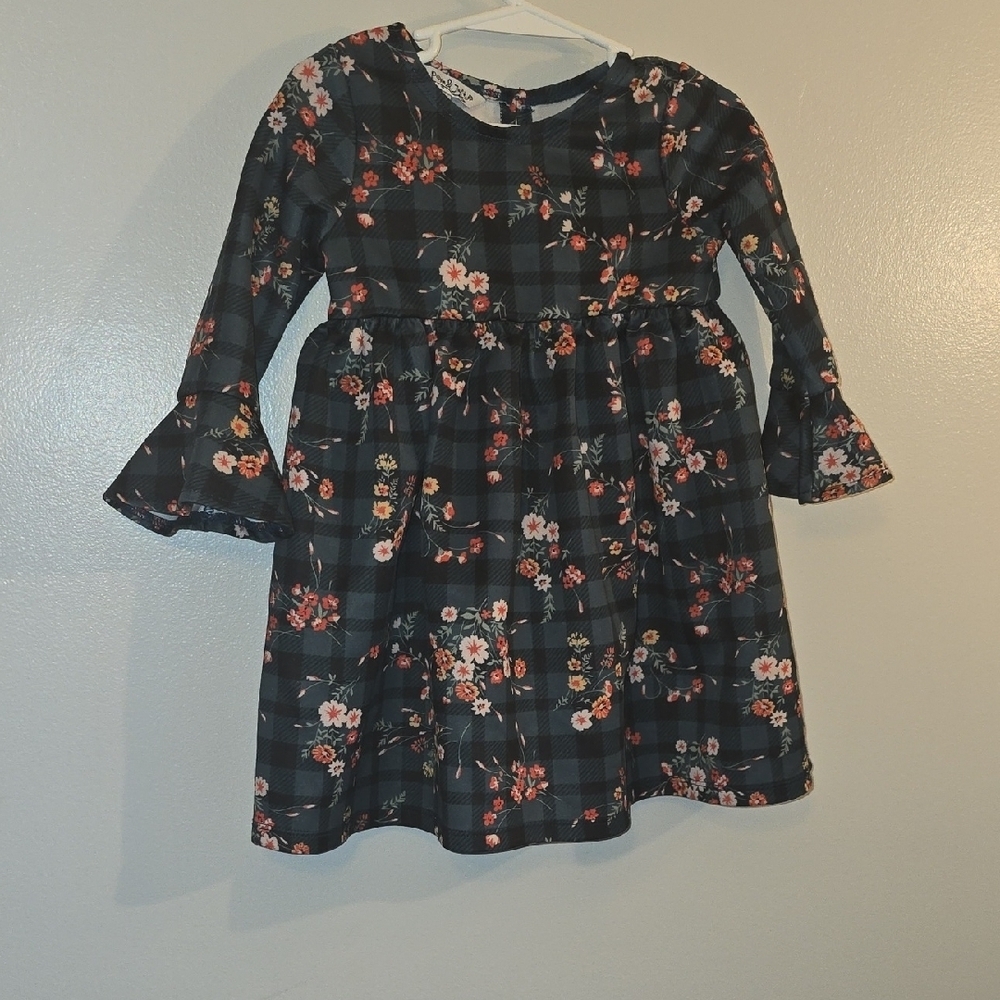 Charming Floral Kids Dress with Bell Sleeves LOT-P - Picture 4 of 7